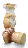 Richard Cooper - Mouse on Champagne Cork, Ceramic/Pottery/China Ornament 122BC