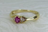 Antique Guest and Philips - Ruby Set, Yellow Gold - Seven Stone Ring R5334