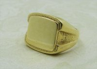 Antique Guest and Philips - Yellow Gold Signet Ring R4092