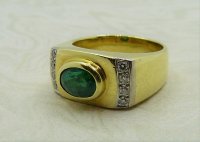 Antique Guest and Philips - 1.44ct Emerald Set, Yellow Gold - Cluster Ring R4256