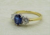 Antique Guest and Philips - 0.95ct Sapphire Set, Yellow Gold - Three Stone Ring R4274