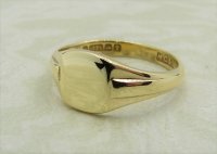 Antique Guest and Philips - Yellow Gold Signet Ring R4698
