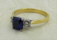 Antique Guest and Philips - 1.27ct Sapphire Set, Yellow Gold - White Gold - Three Stone Ring R4892