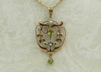 Antique Guest and Philips - 0.65ct(2) Peridot Set, Yellow Gold - Round Filigree Pendant P950