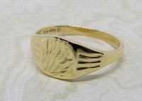 Antique Guest and Philips - Yellow Gold Signet Ring R3686
