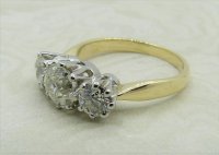 Antique Guest and Philips - 2.12ct Diamond Set, Yellow Gold - Three Stone Ring