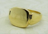 Antique Guest and Philips - Yellow Gold Signet Ring R4221