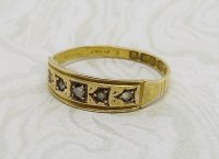 Antique Guest and Philips - Diamond Set, Yellow Gold - Five Stone Ring R3514