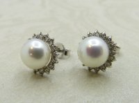Guest and Philips - Diamond Culture Pearl Set, White Gold - - Pearl Stud