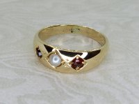 Antique Guest and Philips - Garnet Set, Yellow Gold - Three Stone Ring R5275