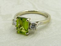 Antique Guest and Philips - Peridot Set, Yellow Gold - White Gold - Three Stone Ring R5080