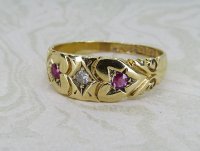 Antique Guest and Philips - Ruby Set, Yellow Gold - Three Stone  Ring R5290