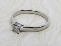 Antique Guest and Philips - 0.25ct Diamond Set, Platinum - Single Stone Ring