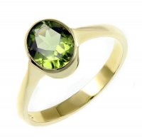 Guest and Philips - Peridot Set, Yellow Gold - Single Stone Ring, Size N 301-87