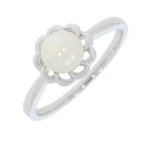 Guest and Philips - Pearl Set, White Gold - 9ct FWCP Rosette Ring, Size 6-6.5mm 09RIPE87087