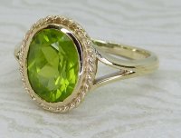 Antique Guest and Philips - Peridot Set, Yellow Gold - Single Stone Ring R6024