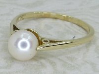Antique Guest and Philips - Pearl Set, Yellow Gold - Single Stone Ring R6052