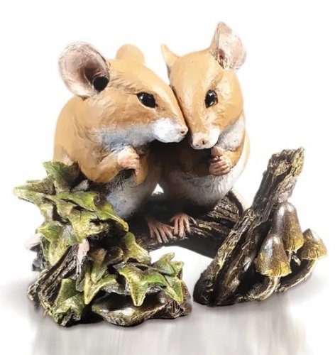 Richard Cooper - Woodland Couple, Ceramic/Pottery/China Ornament 257BR