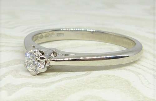 Antique Guest and Philips - Platinum and Diamond - Single Stone Ring