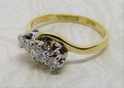 Antique Guest and Philips - 0.24ct Diamond Set, Yellow Gold - Three Stone Ring R3657