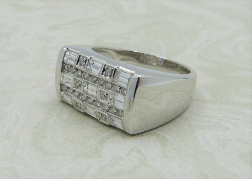 Antique Guest and Philips - 1.00ct Diamond Set, White Gold - Cluster Ring
