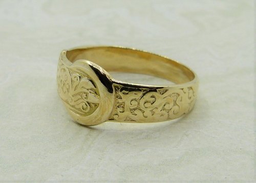 Antique Guest and Philips - Yellow Gold Buckle Ring R3922