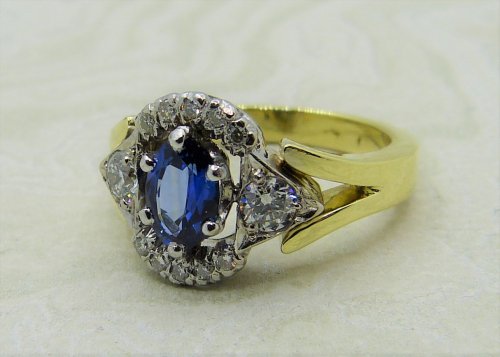 Antique Guest and Philips - 0.78ct Sapphire Set, Yellow Gold - White Gold - Cluster Ring R4133