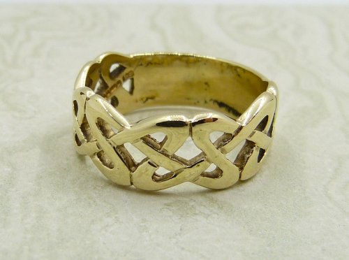 Antique Guest and Philips - Yellow Gold Celtic Band Ring R5006