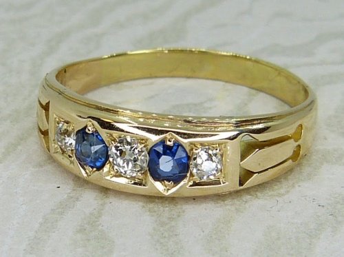 Antique Guest and Philips - Sapphire Set, Yellow Gold - Five Stone Ring R5963