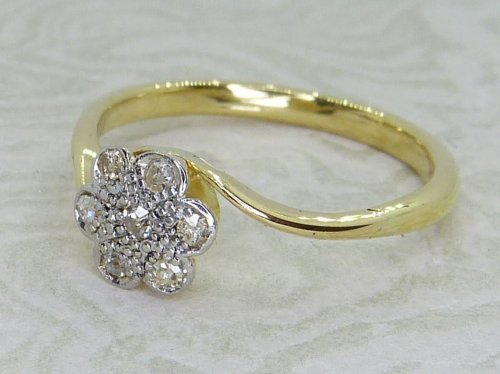 Antique Guest and Philips - Diamond Set, Yellow Gold - Platinum - Cluster Ring R5256