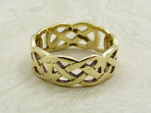 Antique Guest and Philips - Yellow Gold Celtic Band Ring R5011
