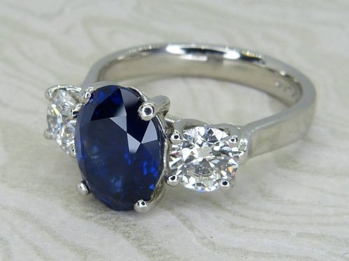 Antique Guest and Philips - Sapphire Set, Platinum - Three Stone Ring R5935