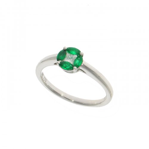 Guest and Philips - Emerald 0.26 Daimond 0.12ct Set, White Gold - - 18Ct Cluster Ring