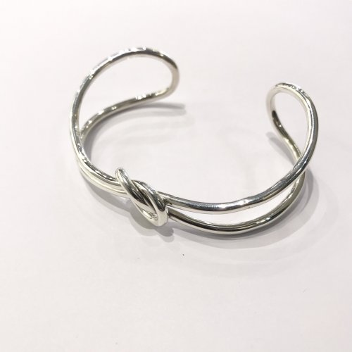 Tianguis Jackson - Sterling Silver Knot Bangle BT2011