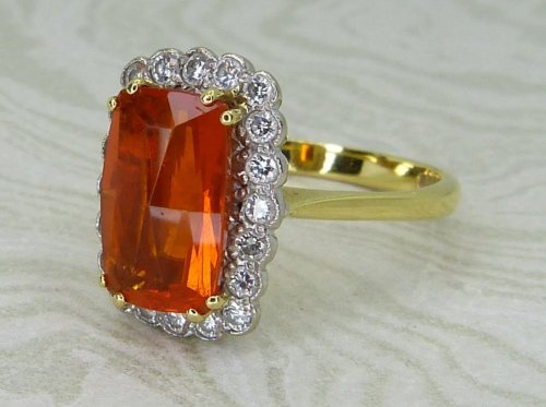 Antique Guest and Philips - Fire opal Set, Yellow Gold - White Gold - Cluster Ring R5972