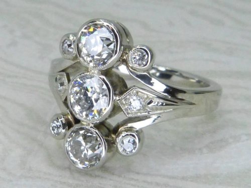 Antique Guest and Philips - Diamond Set, White Gold - Three Stone Ring R6039